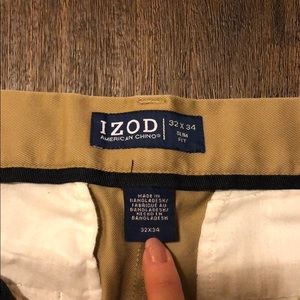 Izod Pants - IZOD slim fit chino khakis 32x34 Izod Pants - IZOD slim fit chino khakis 32x34